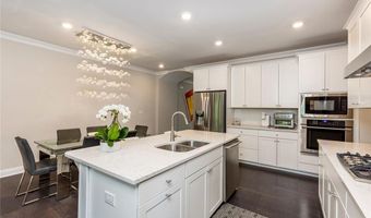 1616 Prestwick Ln, Dunwoody, GA 30338