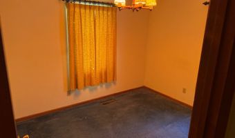 211 Harris St, Bishopville, SC 29010