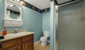 495 Halls Hill Rd, Alton, NH 03809