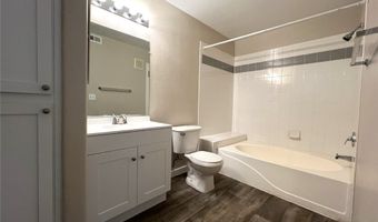 950 SEVEN HILLS Dr 122, Henderson, NV 89052