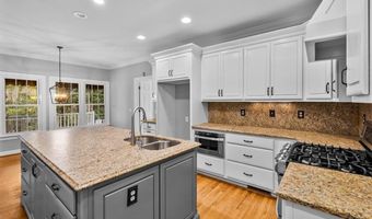 1072 Berrie Pl, Asheboro, NC 27205