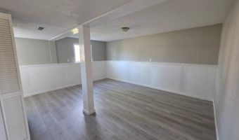 211 Jolley Ave, Douglas, WY 82633