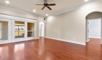 164 Crystal Lake Rd, Austin, AR 72007