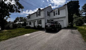 66 Howard St, Bangor, ME 04401