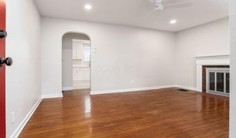 884 S Chesterfield Rd, Columbus, OH 43209