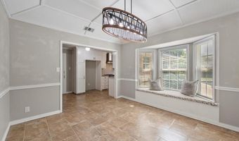 102 E Hopper St, Alvarado, TX 76009