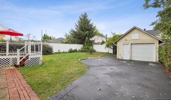 18 Carlisle St, Bergenfield, NJ 07621