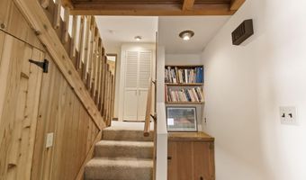 17646 S Ridgewood Dr, Arcadia, MI 49613