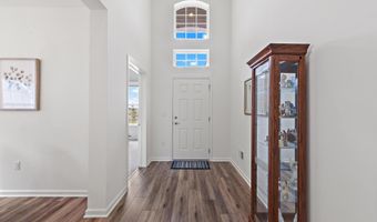 21 AURORA Cir, Barnegat, NJ 08005