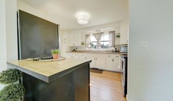506 5TH St, Armstrong, IA 50514
