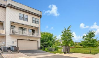 22416 PHILANTHROPIC Dr, Ashburn, VA 20148