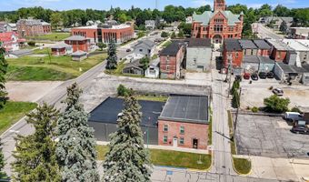 109-111 W Hazel St, Albion, IN 46701