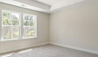 4028 Hidden Oaks Dr, Charlotte, NC 28205