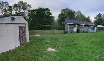 101 Friar Tuck Dr, Becket, MA 01223
