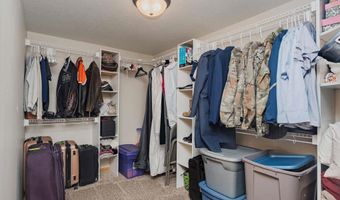 216 W Mountain Ash St, Brandon, SD 57005