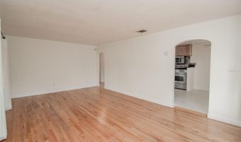 132 KINSTLE Ave, Auburndale, FL 33823