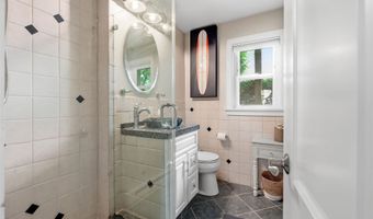 29 E 28TH St, Avalon, NJ 08202