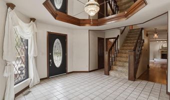 8204 Brownsville Ln, Bethany, OK 73008
