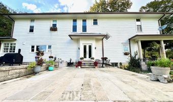 330 Hawthorne Dr, Bedford, IN 47421