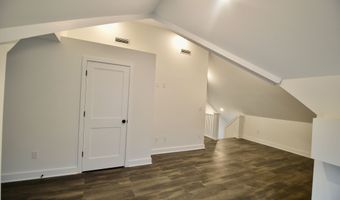 21 Nichols St, Ansonia, CT 06401