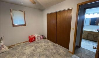 301 E 1st St, Adrian, MN 56110