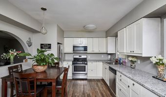 3944 42nd St, Des Moines, IA 50310