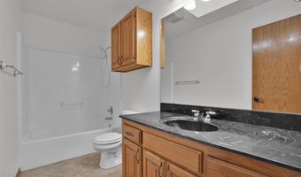 1101 Wendy Ln, Altus, OK 73521