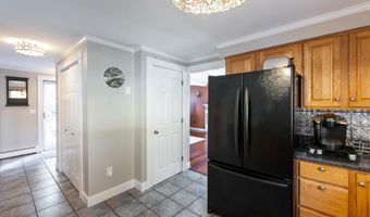 27 Arabian Way, Chester, NH 03036