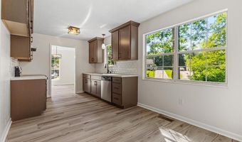 2613 Kenwood Dr, Athens, TN 37303