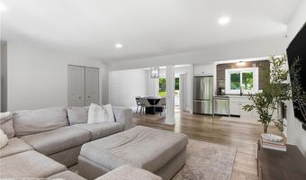 161 Devorah Dr, Aurora, OH 44202
