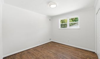 9831 SINGLETON Dr, Bethesda, MD 20817