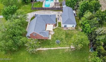 9306 Forest Rd, Abbeville, LA 70510
