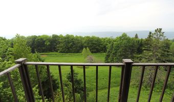 968 Centebar Rd, Albany, VT 05845
