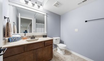 319 31st St SW, Altoona, IA 50009