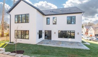 2929 N GREENCASTLE St, Arlington, VA 22207