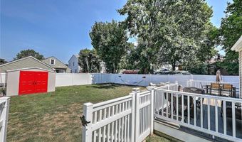 9 Norman St, Cumberland, RI 02864