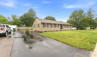 588 Newport Ave, Attleboro, MA 02703