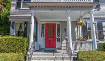 1055 Washington St, Bath, ME 04530