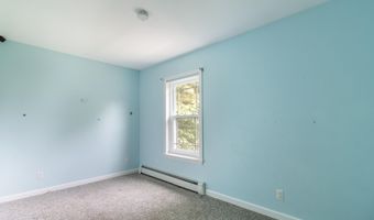 95 Yankee Ave, Bangor, ME 04401