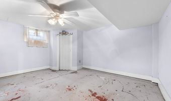 11 VETERANS Ct, Bayonne, NJ 07002