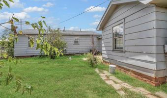 1217 E Cherry St, Altus, OK 73521