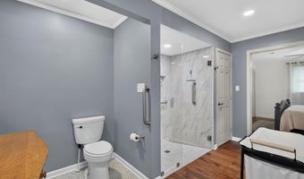 379 NE Morningside Ln, Abingdon, VA 24210