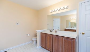 6 DUNLEARY Dr, Bear, DE 19701