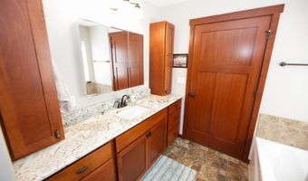 4525 E Rosemont Dr, Athol, ID 83801