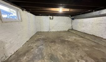 11 Walker St, Athens, OH 45701