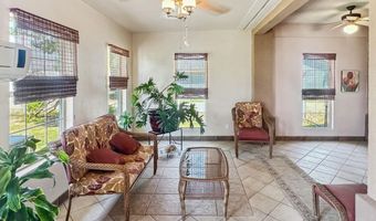 808 E Chapman Rd, Carlsbad, NM 88220