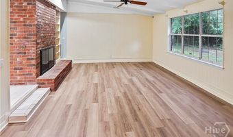 115 Phyllis Dr, Savannah, GA 31419