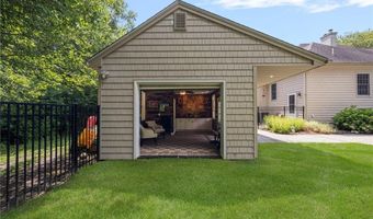 2393 Scituate Ave, Cranston, RI 02831