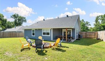 13 Greenridge Ln, Bentonville, AR 72712