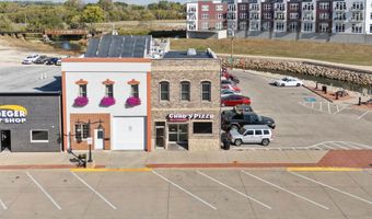 108 W 1st, Dyersville, IA 52040